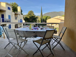 Appartement climatisé à Cavalaire-sur-Mer, 2 pièces, parking privé, proche plages et commerces - FR-1-226B-181